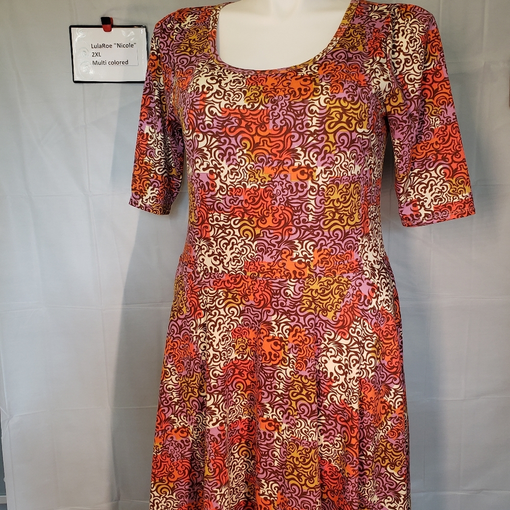 Fall inspired Lularoe Nicole dress